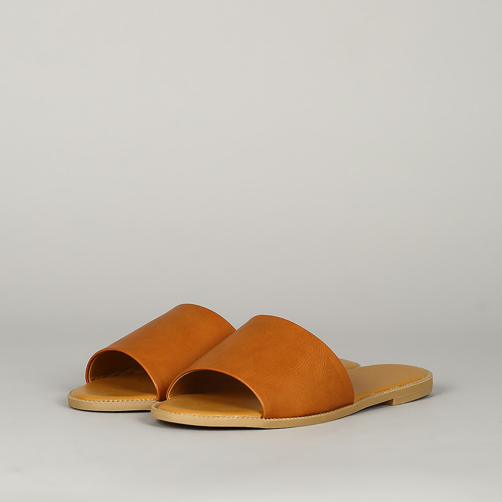 Heat Wave - Camel Slide On Sandals - Picture 4 of 8